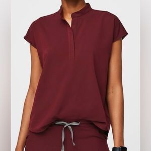 Figs Rafaela Oversized Scrub Top Boxy Cap Sleeve
Uniform Shirt Burgundy Medium